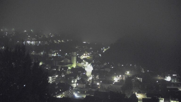 Dieses Bild zeigt eine Webcam-Aufnahme von Ottenhöfen, aufgenommen am Sonntag, den 18.10.2026 um 22:00 Uhr