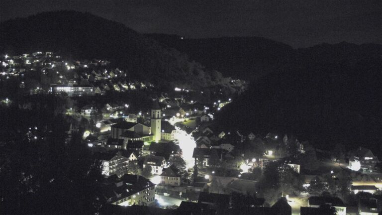 Dieses Bild zeigt eine Webcam-Aufnahme von Ottenhöfen, aufgenommen am Freitag, den 16.10.2026 um 20:40 Uhr