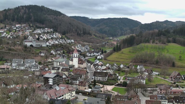 Dieses Bild zeigt eine Webcam-Aufnahme von Ottenhöfen, aufgenommen am Montag, den 16.03.2026 um 10:10 Uhr