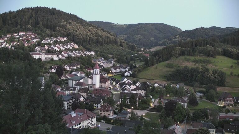 Dieses Bild zeigt eine Webcam-Aufnahme von Ottenhöfen, aufgenommen am Mittwoch, den 24.06.2026 um 22:00 Uhr