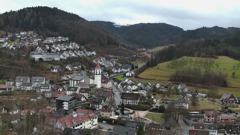 Dieses Bild zeigt eine Webcam-Aufnahme von Ottenhöfen, aufgenommen am Freitag, den 30.01.2026 um 15:30 Uhr