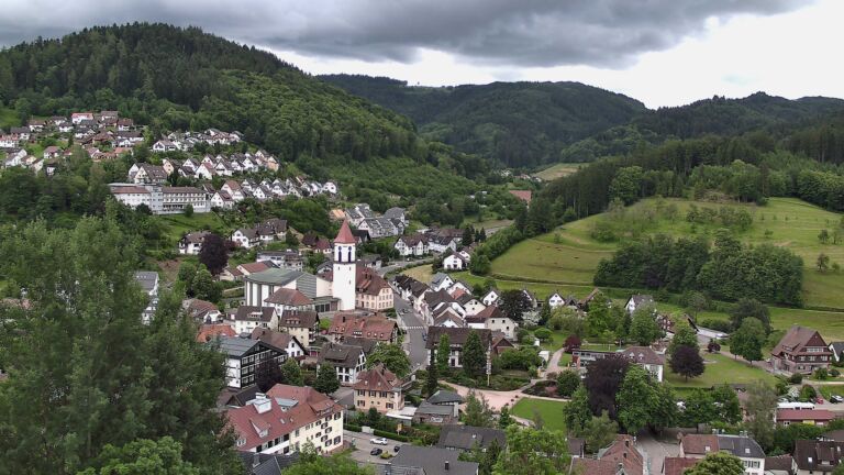 Dieses Bild zeigt eine Webcam-Aufnahme von Ottenhöfen, aufgenommen am Mittwoch, den 03.06.2026 um 11:20 Uhr