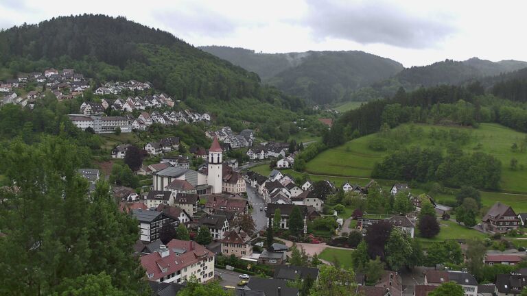 Dieses Bild zeigt eine Webcam-Aufnahme von Ottenhöfen, aufgenommen am Montag, den 11.05.2026 um 14:50 Uhr