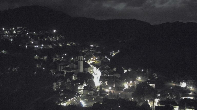 Dieses Bild zeigt eine Webcam-Aufnahme von Ottenhöfen, aufgenommen am Mittwoch, den 01.07.2026 um 00:30 Uhr