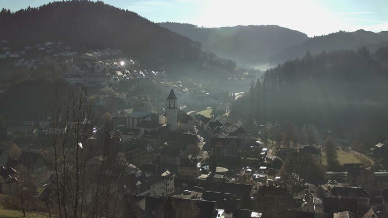 Dieses Bild zeigt eine Webcam-Aufnahme von Ottenhöfen, aufgenommen am Montag, den 15.12.2025 um 11:40 Uhr