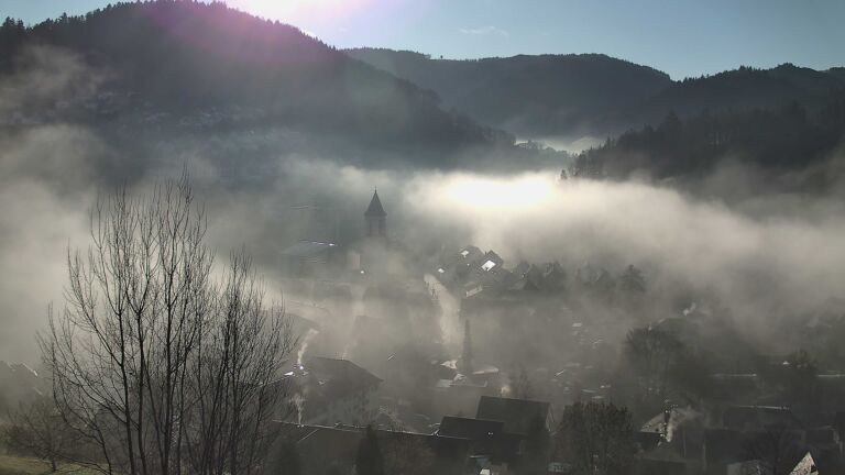 Dieses Bild zeigt eine Webcam-Aufnahme von Ottenhöfen, aufgenommen am Montag, den 15.12.2025 um 10:30 Uhr