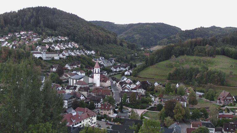 Dieses Bild zeigt eine Webcam-Aufnahme von Ottenhöfen, aufgenommen am Freitag, den 25.09.2026 um 07:30 Uhr