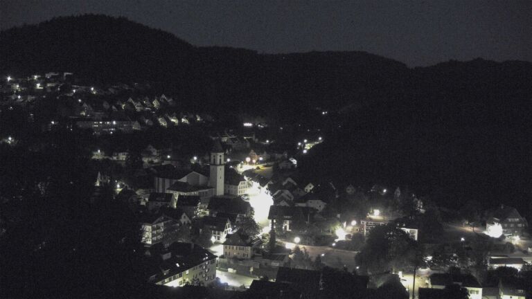 Dieses Bild zeigt eine Webcam-Aufnahme von Ottenhöfen, aufgenommen am Dienstag, den 28.07.2026 um 04:30 Uhr