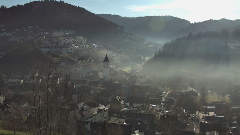 Dieses Bild zeigt eine Webcam-Aufnahme von Ottenhöfen, aufgenommen am Montag, den 15.12.2025 um 12:30 Uhr