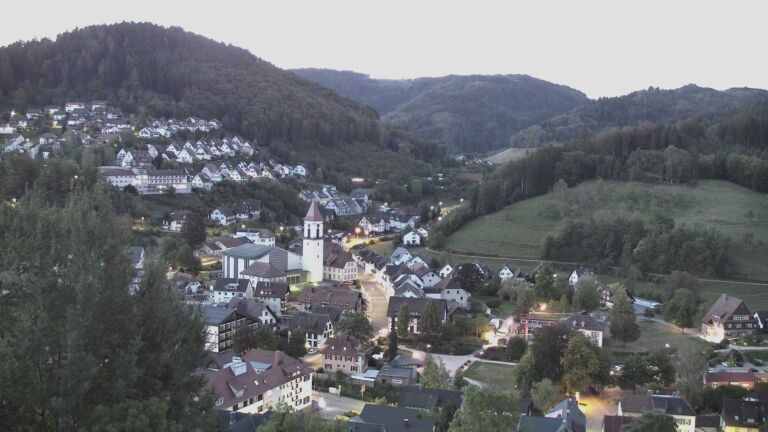 Dieses Bild zeigt eine Webcam-Aufnahme von Ottenhöfen, aufgenommen am Sonntag, den 27.09.2026 um 06:50 Uhr