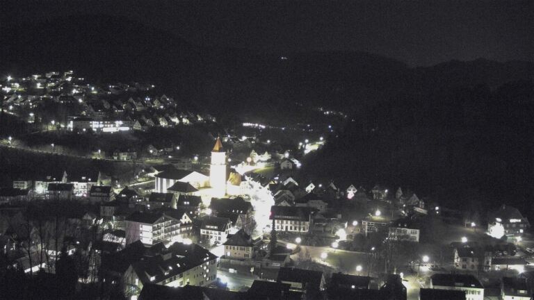 Dieses Bild zeigt eine Webcam-Aufnahme von Ottenhöfen, aufgenommen am Mittwoch, den 18.02.2026 um 19:30 Uhr