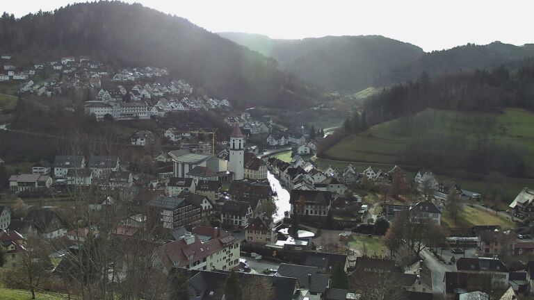 Dieses Bild zeigt eine Webcam-Aufnahme von Ottenhöfen, aufgenommen am Donnerstag, den 18.12.2025 um 10:50 Uhr