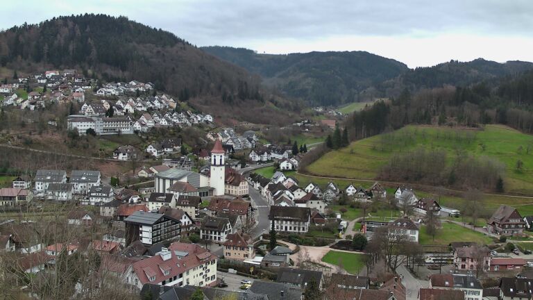 Dieses Bild zeigt eine Webcam-Aufnahme von Ottenhöfen, aufgenommen am Montag, den 16.03.2026 um 08:40 Uhr