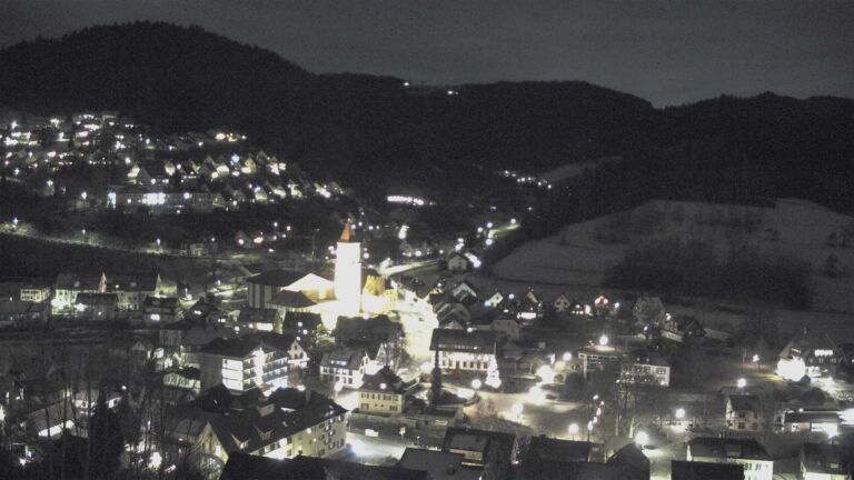 Dieses Bild zeigt eine Webcam-Aufnahme von Ottenhöfen, aufgenommen am Donnerstag, den 01.01.2026 um 20:40 Uhr