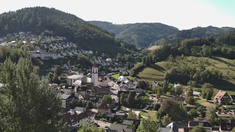 Dieses Bild zeigt eine Webcam-Aufnahme von Ottenhöfen, aufgenommen am Samstag, den 12.09.2026 um 10:30 Uhr
