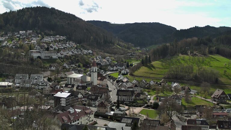 Dieses Bild zeigt eine Webcam-Aufnahme von Ottenhöfen, aufgenommen am Sonntag, den 05.04.2026 um 11:50 Uhr