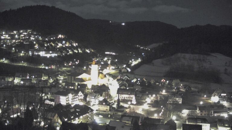 Dieses Bild zeigt eine Webcam-Aufnahme von Ottenhöfen, aufgenommen am Dienstag, den 30.12.2025 um 19:00 Uhr