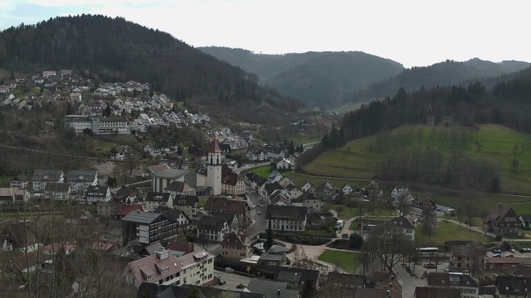 Dieses Bild zeigt eine Webcam-Aufnahme von Ottenhöfen, aufgenommen am Dienstag, den 10.03.2026 um 13:10 Uhr