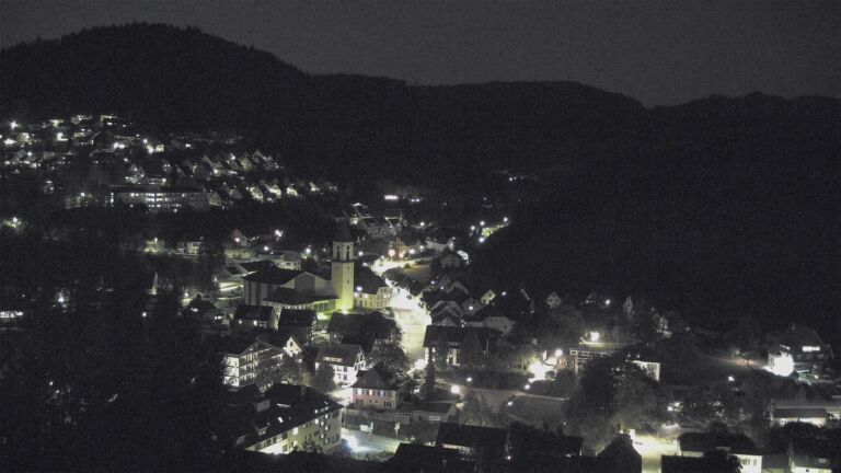 Dieses Bild zeigt eine Webcam-Aufnahme von Ottenhöfen, aufgenommen am Montag, den 28.09.2026 um 20:20 Uhr