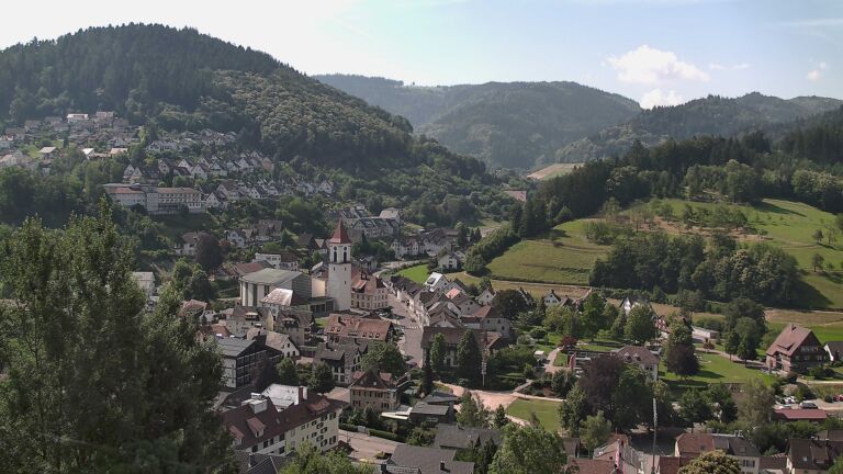 Dieses Bild zeigt eine Webcam-Aufnahme von Ottenhöfen, aufgenommen am Dienstag, den 23.06.2026 um 10:30 Uhr
