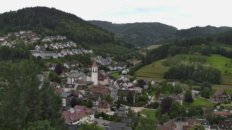 Dieses Bild zeigt eine Webcam-Aufnahme von Ottenhöfen, aufgenommen am Dienstag, den 16.06.2026 um 11:40 Uhr