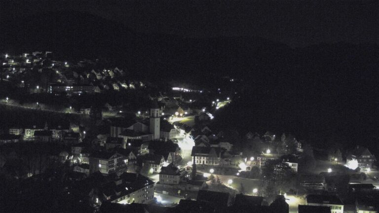 Dieses Bild zeigt eine Webcam-Aufnahme von Ottenhöfen, aufgenommen am Samstag, den 18.04.2026 um 04:30 Uhr