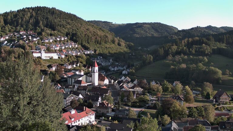 Dieses Bild zeigt eine Webcam-Aufnahme von Ottenhöfen, aufgenommen am Dienstag, den 22.09.2026 um 18:20 Uhr
