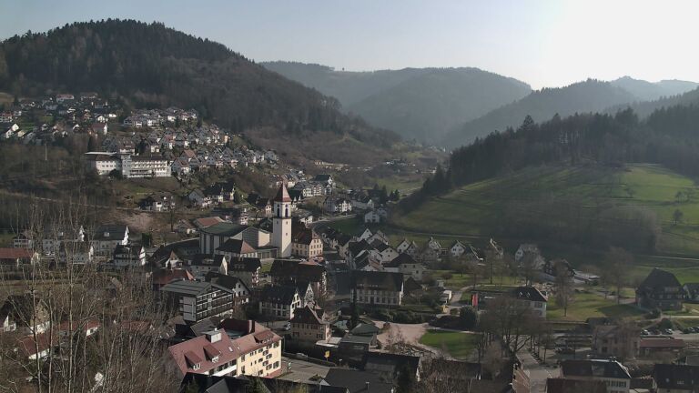 Dieses Bild zeigt eine Webcam-Aufnahme von Ottenhöfen, aufgenommen am Samstag, den 07.03.2026 um 15:30 Uhr