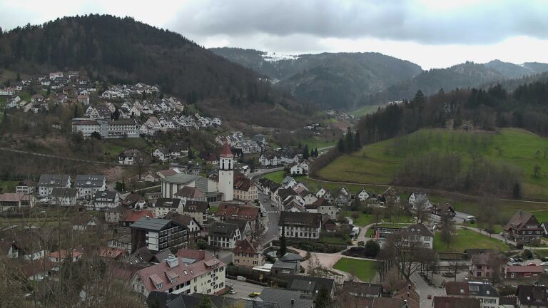 Dieses Bild zeigt eine Webcam-Aufnahme von Ottenhöfen, aufgenommen am Freitag, den 27.03.2026 um 12:00 Uhr