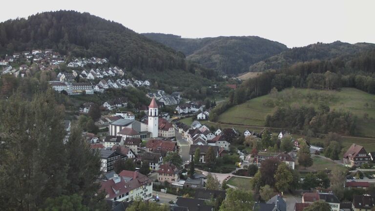 Dieses Bild zeigt eine Webcam-Aufnahme von Ottenhöfen, aufgenommen am Freitag, den 25.09.2026 um 07:00 Uhr