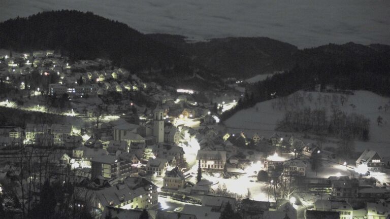 Dieses Bild zeigt eine Webcam-Aufnahme von Ottenhöfen, aufgenommen am Dienstag, den 06.01.2026 um 01:30 Uhr