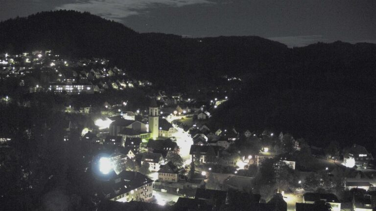 Dieses Bild zeigt eine Webcam-Aufnahme von Ottenhöfen, aufgenommen am Donnerstag, den 22.10.2026 um 20:00 Uhr
