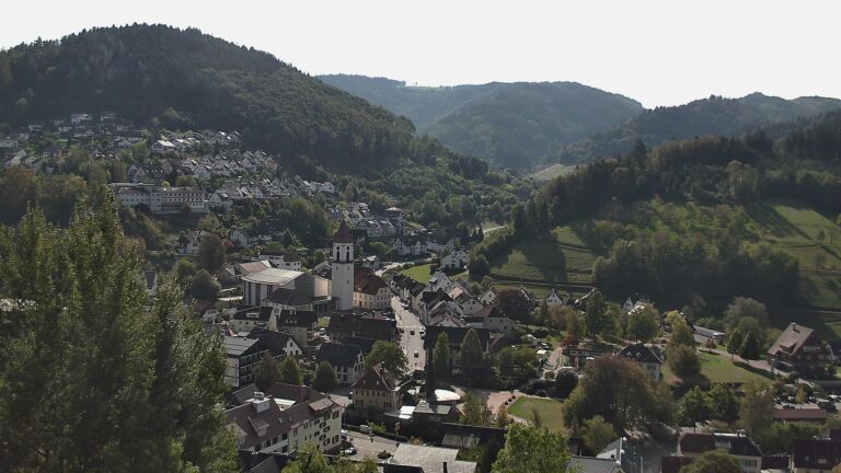 Dieses Bild zeigt eine Webcam-Aufnahme von Ottenhöfen, aufgenommen am Mittwoch, den 07.10.2026 um 12:00 Uhr