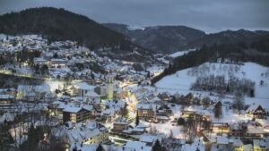 Dieses Bild zeigt eine Webcam-Aufnahme von Ottenhöfen, aufgenommen am Donnerstag, den 08.01.2026 um 07:40 Uhr