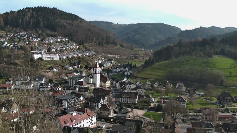 Dieses Bild zeigt eine Webcam-Aufnahme von Ottenhöfen, aufgenommen am Dienstag, den 24.03.2026 um 16:20 Uhr