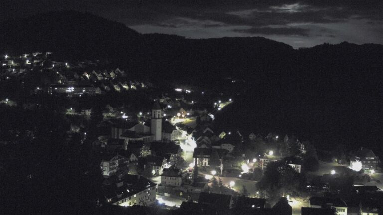 Dieses Bild zeigt eine Webcam-Aufnahme von Ottenhöfen, aufgenommen am Mittwoch, den 06.05.2026 um 04:30 Uhr