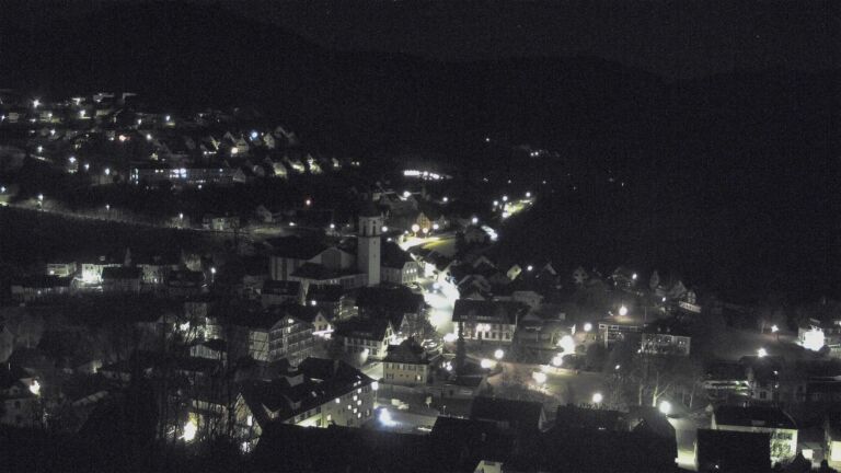 Dieses Bild zeigt eine Webcam-Aufnahme von Ottenhöfen, aufgenommen am Freitag, den 19.12.2025 um 00:30 Uhr