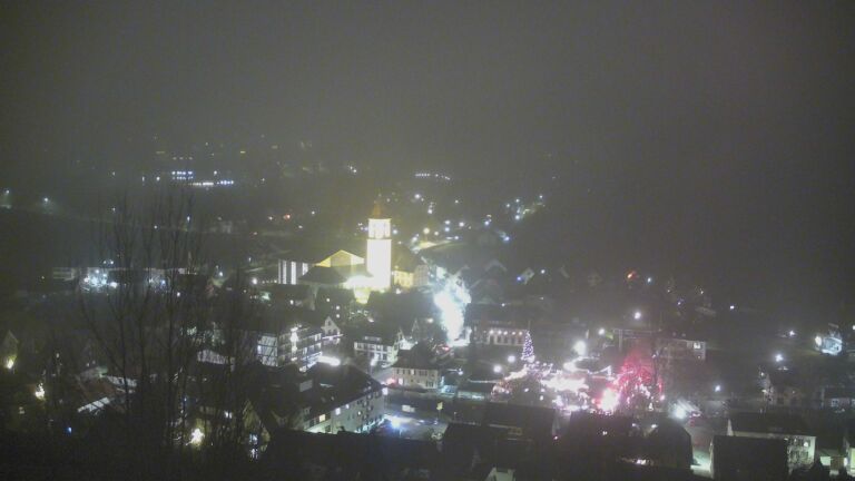 Dieses Bild zeigt eine Webcam-Aufnahme von Ottenhöfen, aufgenommen am Samstag, den 13.12.2025 um 18:00 Uhr