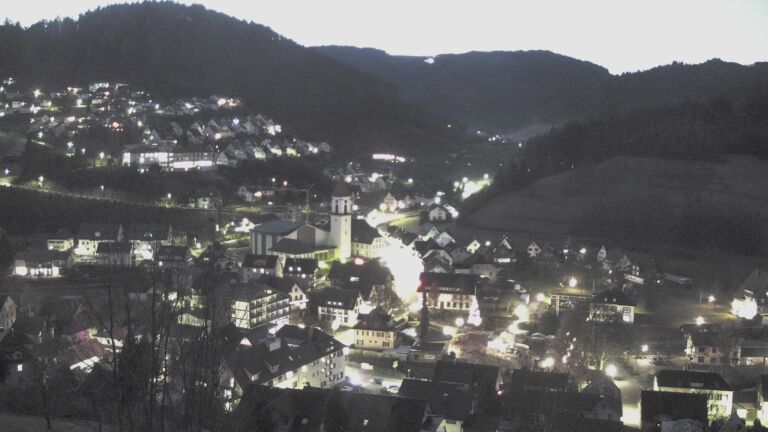 Dieses Bild zeigt eine Webcam-Aufnahme von Ottenhöfen, aufgenommen am Montag, den 15.12.2025 um 07:20 Uhr