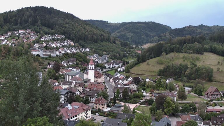 Dieses Bild zeigt eine Webcam-Aufnahme von Ottenhöfen, aufgenommen am Montag, den 07.09.2026 um 07:10 Uhr