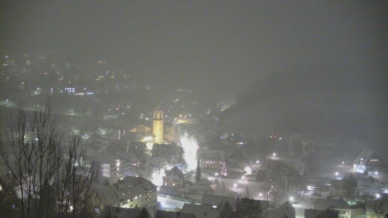 Dieses Bild zeigt eine Webcam-Aufnahme von Ottenhöfen, aufgenommen am Freitag, den 02.01.2026 um 17:40 Uhr