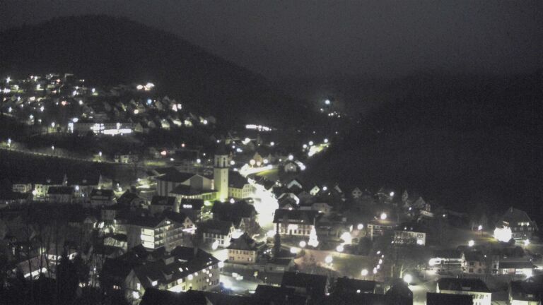 Dieses Bild zeigt eine Webcam-Aufnahme von Ottenhöfen, aufgenommen am Dienstag, den 23.12.2025 um 07:10 Uhr