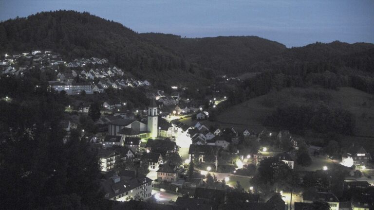 Dieses Bild zeigt eine Webcam-Aufnahme von Ottenhöfen, aufgenommen am Sonntag, den 14.06.2026 um 22:30 Uhr
