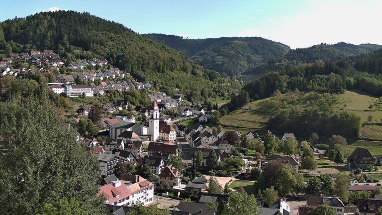 Dieses Bild zeigt eine Webcam-Aufnahme von Ottenhöfen, aufgenommen am Freitag, den 11.09.2026 um 16:20 Uhr