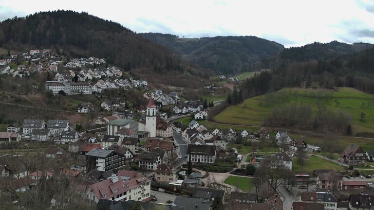 Dieses Bild zeigt eine Webcam-Aufnahme von Ottenhöfen, aufgenommen am Mittwoch, den 11.03.2026 um 13:50 Uhr