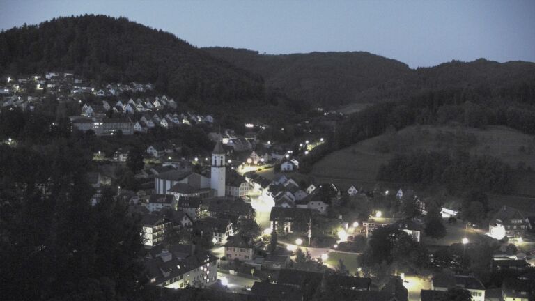 Dieses Bild zeigt eine Webcam-Aufnahme von Ottenhöfen, aufgenommen am Donnerstag, den 28.05.2026 um 04:30 Uhr