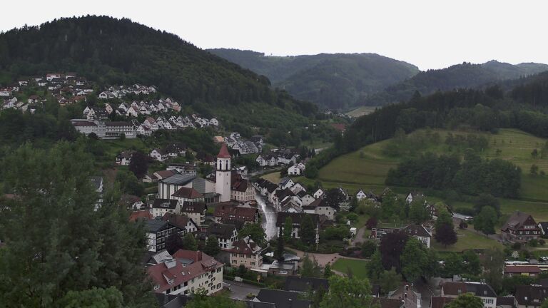 Dieses Bild zeigt eine Webcam-Aufnahme von Ottenhöfen, aufgenommen am Sonntag, den 31.05.2026 um 14:40 Uhr