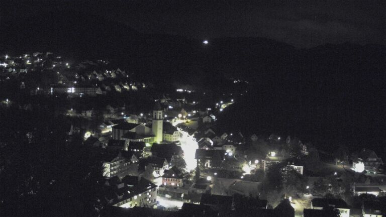 Dieses Bild zeigt eine Webcam-Aufnahme von Ottenhöfen, aufgenommen am Donnerstag, den 22.10.2026 um 06:10 Uhr