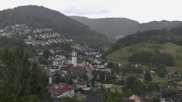 Dieses Bild zeigt eine Webcam-Aufnahme von Ottenhöfen, aufgenommen am Sonntag, den 05.07.2026 um 15:20 Uhr