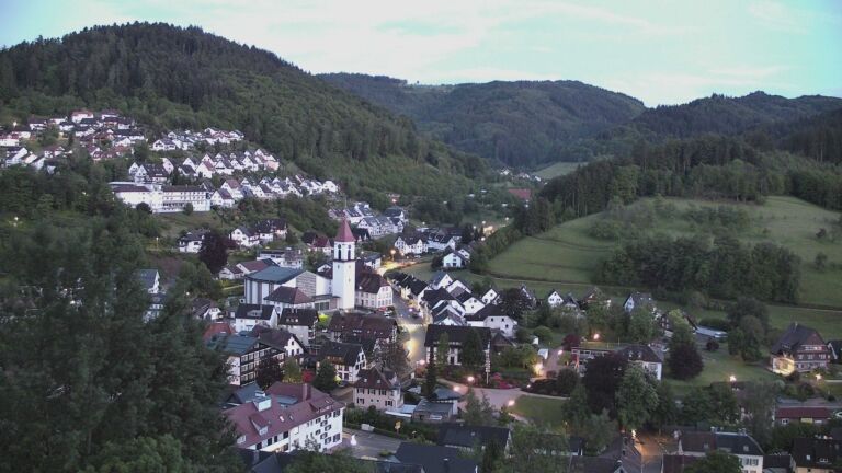 Dieses Bild zeigt eine Webcam-Aufnahme von Ottenhöfen, aufgenommen am Donnerstag, den 14.05.2026 um 21:30 Uhr